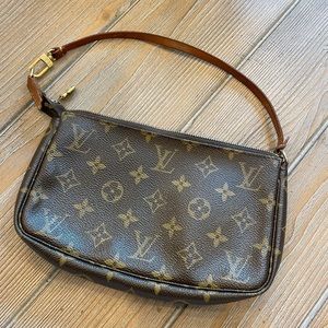 Louis Vuitton shoulder bag - used condition